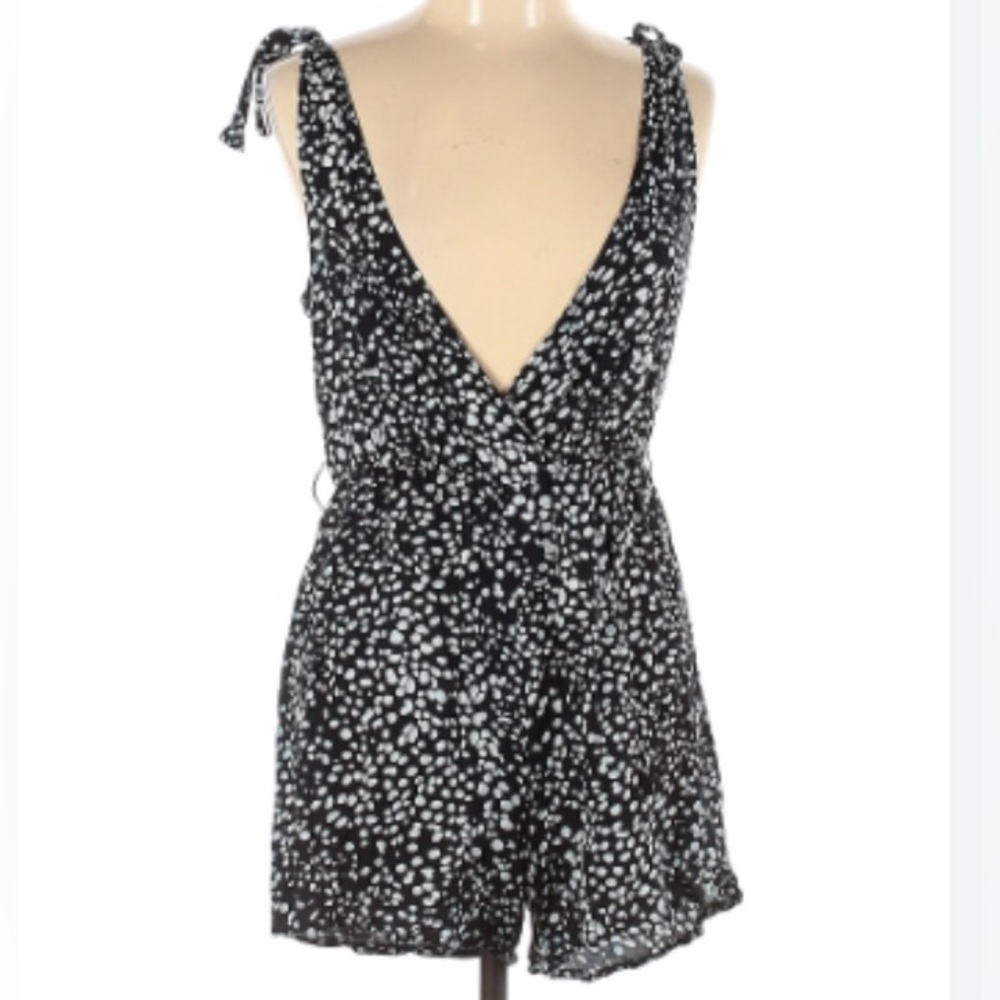 ASOS Romper Shorts Shoulder Ties Black and White Womens Size 12